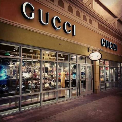 gucci retailer near me